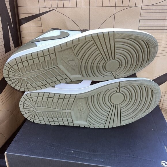 NEW Nike Air Jordan 1 Low Black Toe Medium Olive Green 553558-092 - Picture 5 of 6